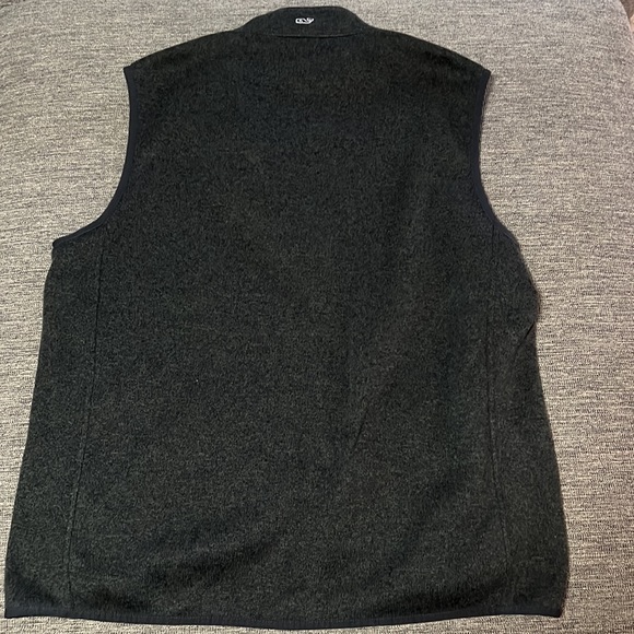Men’s Vineyard Vines dark gray vest - Picture 4 of 4